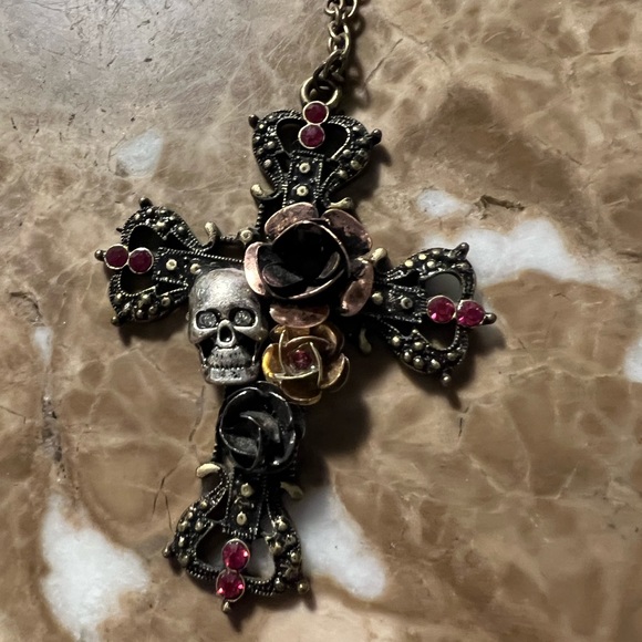 Cross necklace bundle - Picture 4 of 6